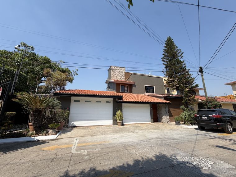 Casa Petrolera · Renovación de fachada e interiores